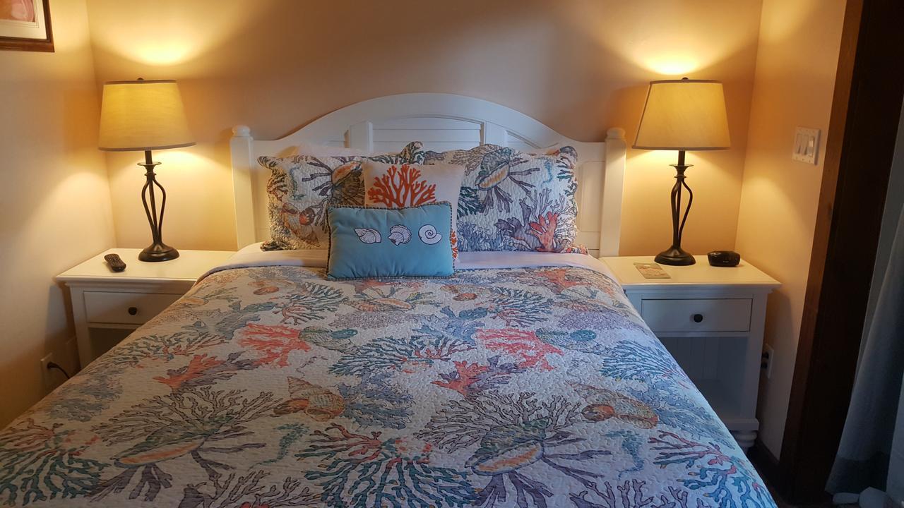 Chambre Lit Queen-Size avec Lits Jumeaux (Logement C8)