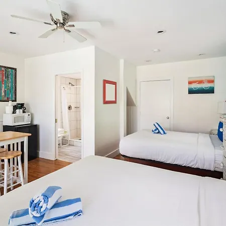 Wicker Guesthouse-3